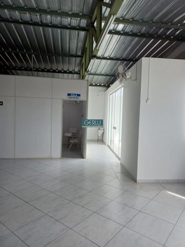 Foto Edifício Inteiro
