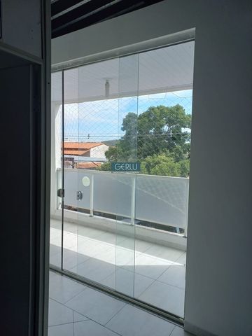 Foto Edifício Inteiro