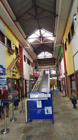 Foto Edifício Inteiro
