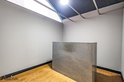 Foto Sala / Conjunto Comercial