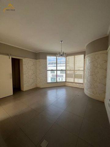 Foto Sala / Conjunto Comercial