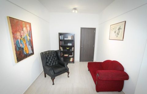 Foto Sala / Conjunto Comercial