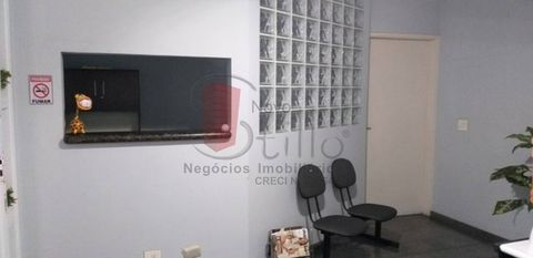 Foto Edifício Inteiro