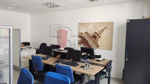 Foto Sala / Conjunto Comercial