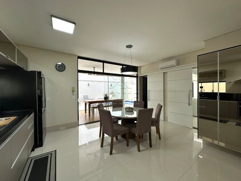 Foto Casa em Condomínio