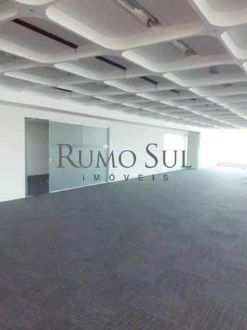 Foto Sala / Conjunto Comercial