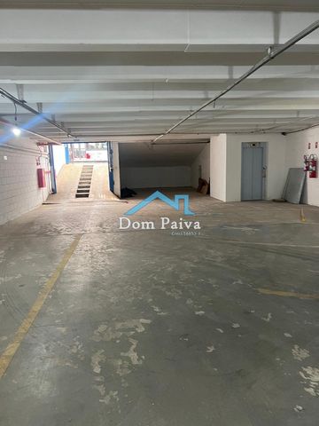 Foto Edifício Inteiro