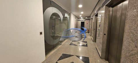 Foto Sala / Conjunto Comercial