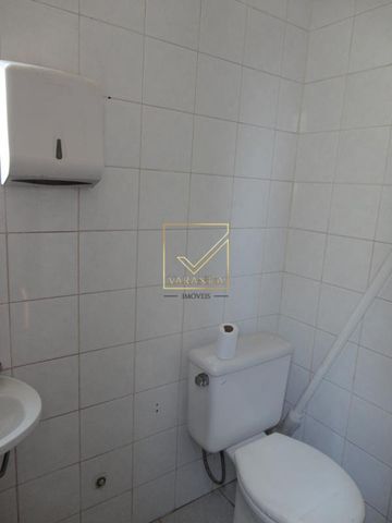 Foto Sala / Conjunto Comercial