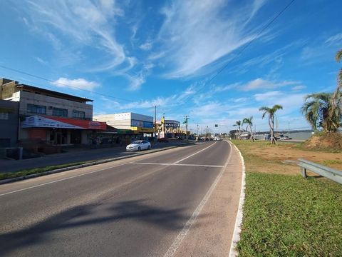 Foto Edifício Inteiro