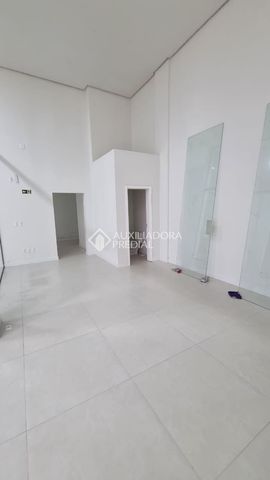 Foto Sala / Conjunto Comercial