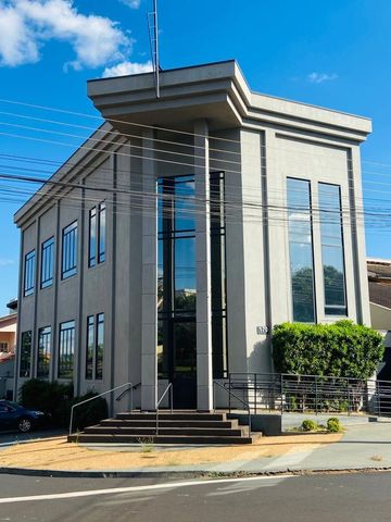 Foto Edifício Inteiro