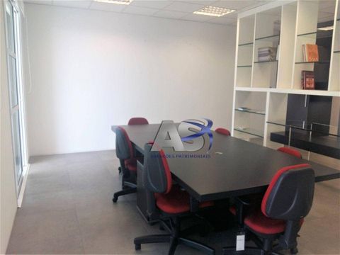 Foto Sala / Conjunto Comercial