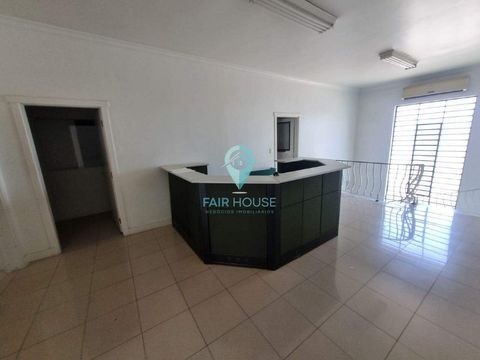 Foto Sala / Conjunto Comercial