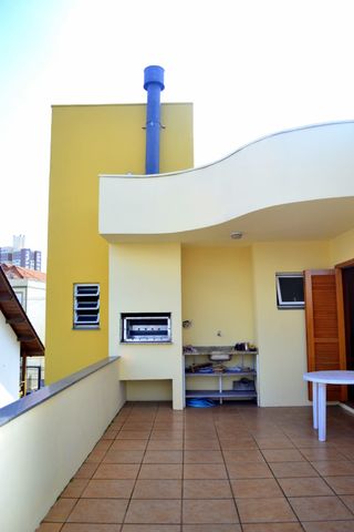 Foto Edifício Inteiro