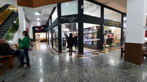 Foto Sala / Conjunto Comercial