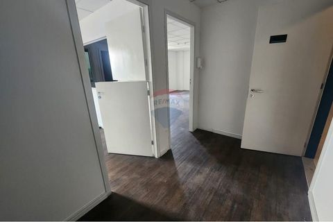 Foto Sala / Conjunto Comercial