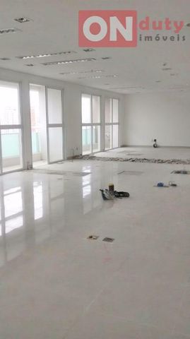 Foto Sala / Conjunto Comercial