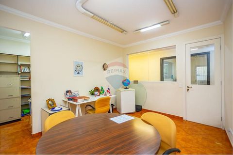 Foto Sala / Conjunto Comercial