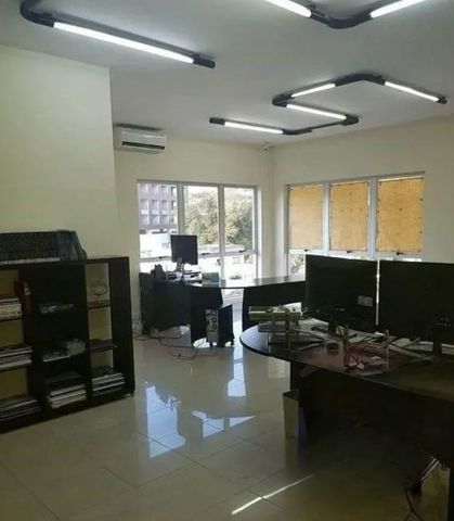 Foto Sala / Conjunto Comercial