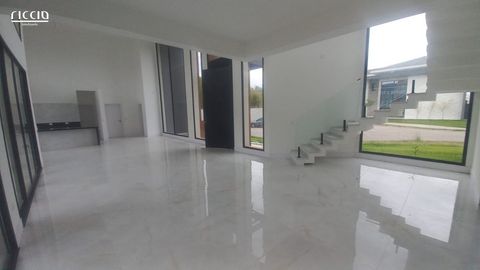 Foto Casa em Condomínio