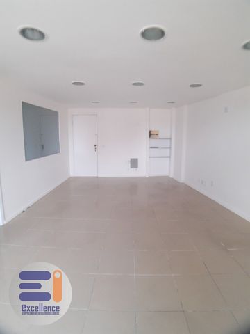 Foto Sala / Conjunto Comercial