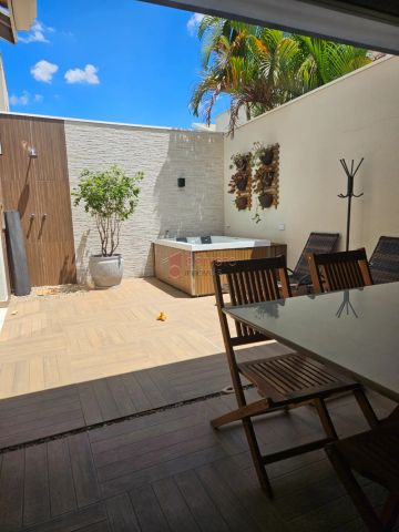 Foto Casa em Condomínio
