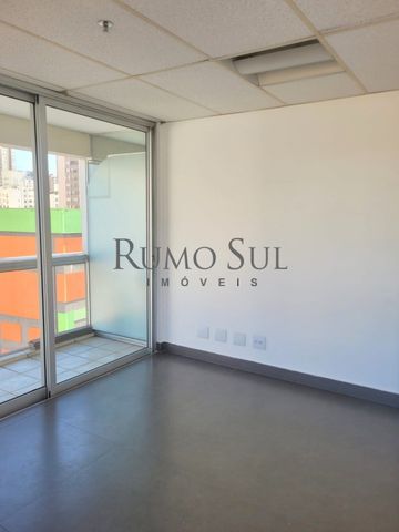 Foto Sala / Conjunto Comercial