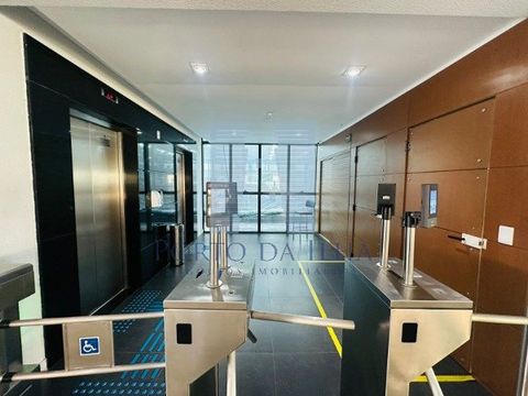 Foto Sala / Conjunto Comercial