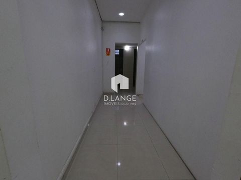 Foto Edifício Inteiro