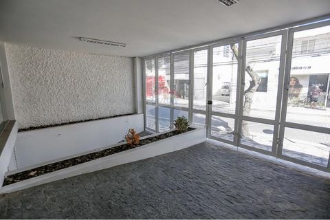 Foto Sala / Conjunto Comercial