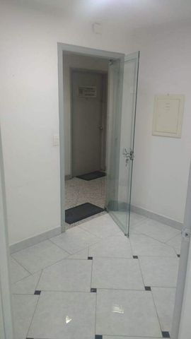 Foto Sala / Conjunto Comercial