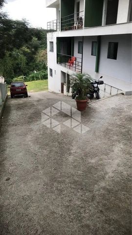 Foto Edifício Inteiro