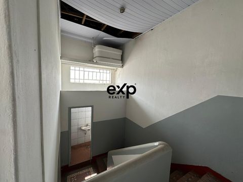 Foto Edifício Inteiro