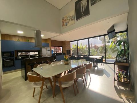 Foto Casa em Condomínio