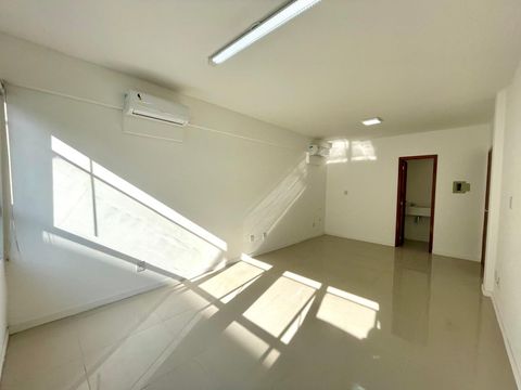 Foto Sala / Conjunto Comercial