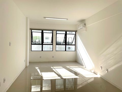 Foto Sala / Conjunto Comercial