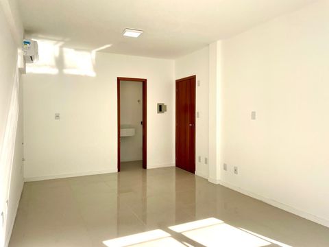 Foto Sala / Conjunto Comercial