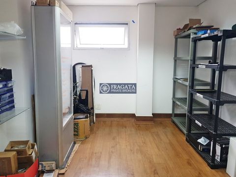 Foto Sala / Conjunto Comercial