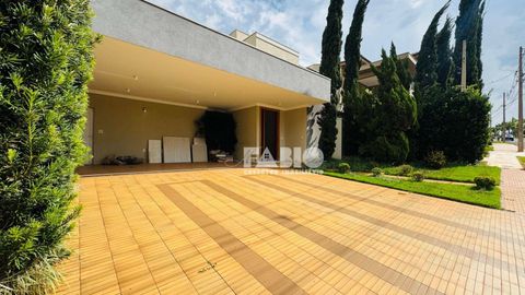 Foto Casa em Condomínio