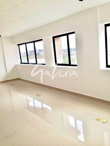 Foto Sala / Conjunto Comercial