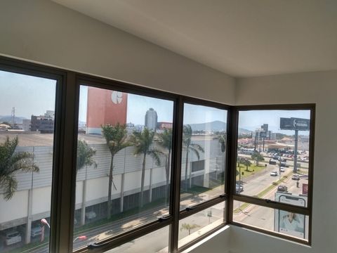 Foto Sala / Conjunto Comercial