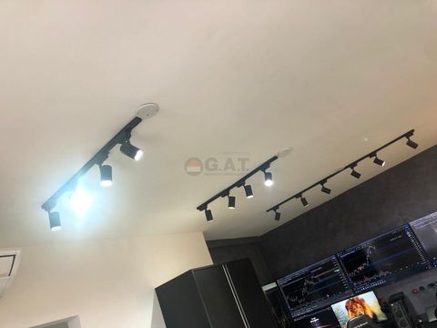 Foto Sala / Conjunto Comercial