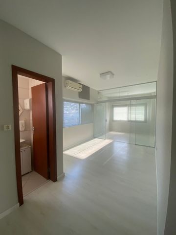 Foto Sala / Conjunto Comercial