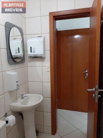 Foto Sala / Conjunto Comercial