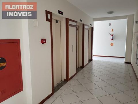 Foto Sala / Conjunto Comercial