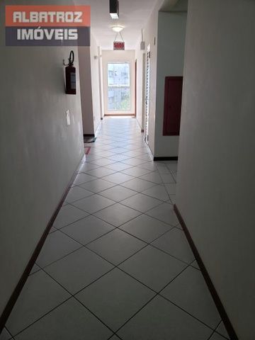Foto Sala / Conjunto Comercial