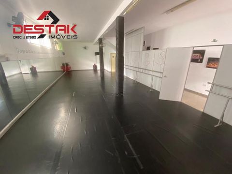 Foto Sala / Conjunto Comercial