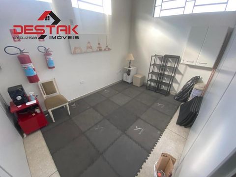 Foto Sala / Conjunto Comercial