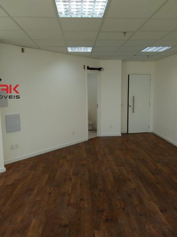 Foto Sala / Conjunto Comercial